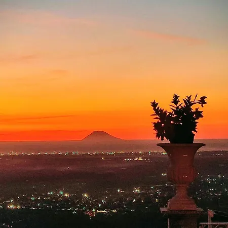 Bed and Breakfast Le Nouveau Grand Tour - Dimora Del Commendatore 3*