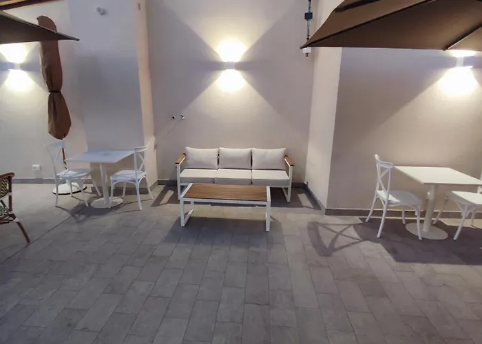 Le Nouveau Grand Tour - Dimora Del Commendatore Frühstückspension