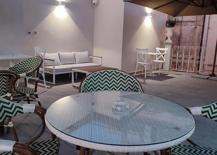 Le Nouveau Grand Tour - Dimora Del Commendatore 3*